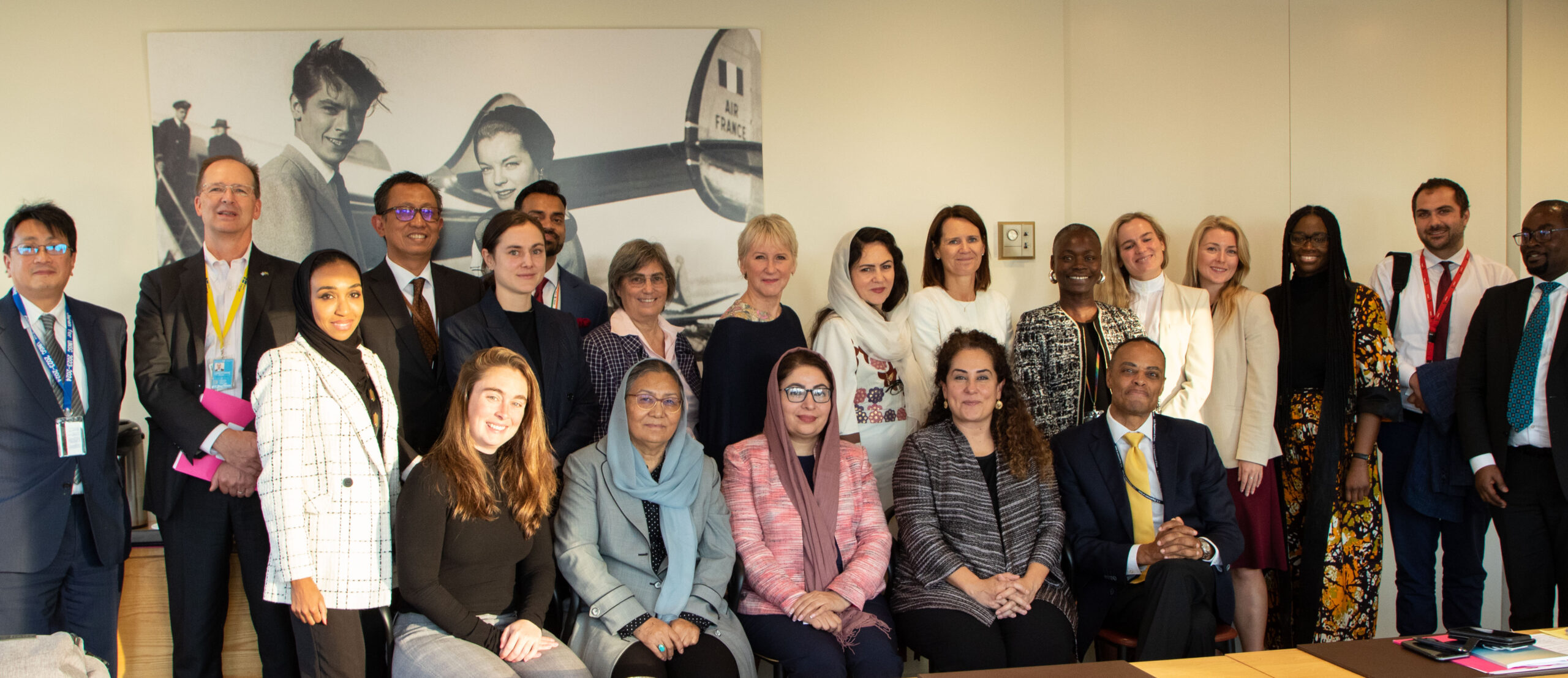 

Fawzia Koofi, Asila Wardak, Habiba Sarabi, Margot Wallström, Jessica Neuwirth and Jarai Sabally with delegates at the event co-hosted by the missions of France and Norway. 